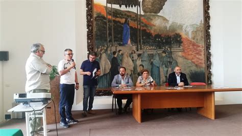 Zafferana Etnea Etna In Scena Presentato Il Cartellone Di Eventi