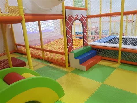 Pinwheel Island Kids Cafe