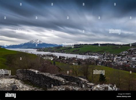 Windy Landscapes Hi Res Stock Photography And Images Alamy