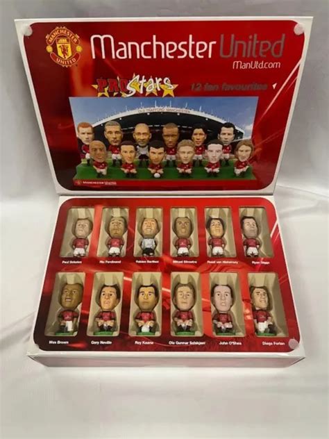 MANCHESTER UNITED FAN Favourites Pack Corinthian ProStars Football