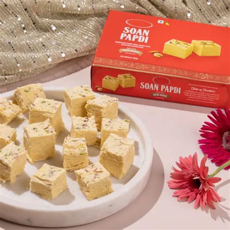 Buy Send Diwali Special Soan Papdi Online Floraindia