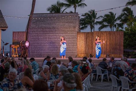 Island Breeze Luau On The Big Island