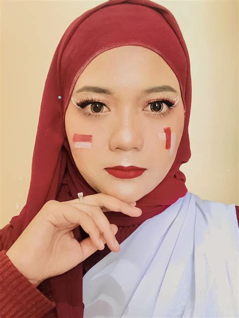 Makeup Agustusan Gambar 17 Agustus Lipstick Merah