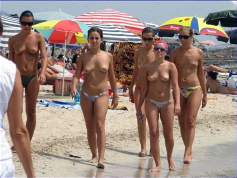 Girls R 67 1600x1200 Porn Pic