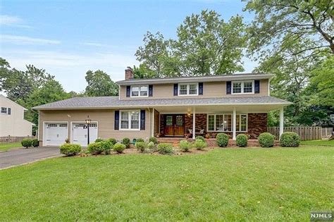 13 Lexington Ln Montvale Nj 07645 Zillow
