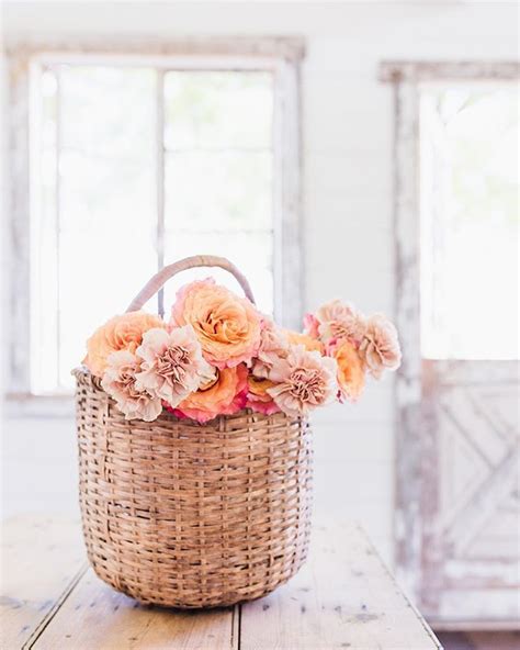 Pin By Michelle Davis On Fall Vintage Baskets Decorative Wicker