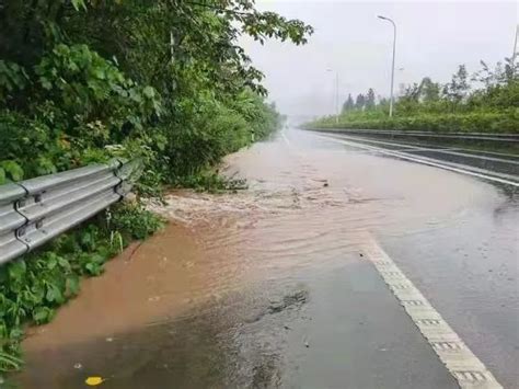 巴中发布洪水黄色预警！直击巴中各地雨情！（多图＋视频） 澎湃号·媒体 澎湃新闻 The Paper