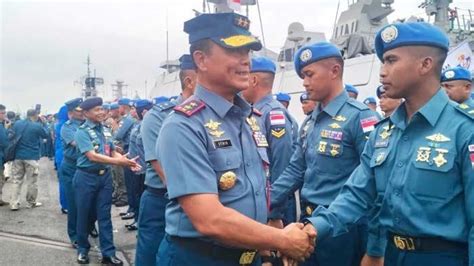 Prajurit Tni Al Tiba Di Surabaya Usai Menjalankan Misi Perdamaian