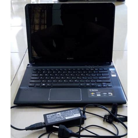 Jual Laptop SONY VAIO SVE141R11W CORE I3 2nd Bagus Bat Tahan Shopee