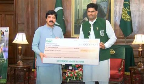 Arshad Nadeem Receives Hero S Welcome In Lahore Governor Awards Rs2m