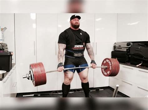 Game Of Thrones Actor Hafthor Bjornsson Sets New 501 Kg Deadlift