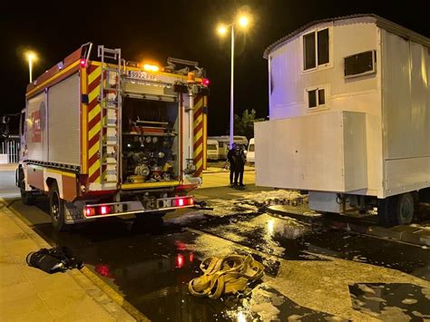 Las Impactantes Im Genes Del Incendio En Caravanas Habitadas En Punta