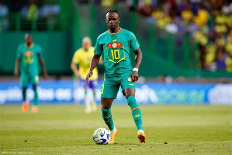 Sadio Mané Rester à Al Nassr Malgré Les Rumeurs De Départ