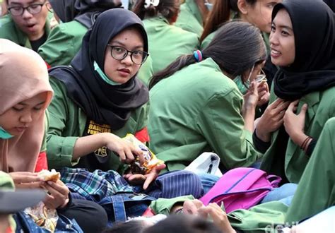 Calon Maba Catat Inilah 13 Perguruan Tinggi Terbaik Di Indonesia Tahun