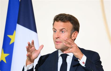 Immigration Emmanuel Macron Annonce Un Projet De Loi Pour Début 2023