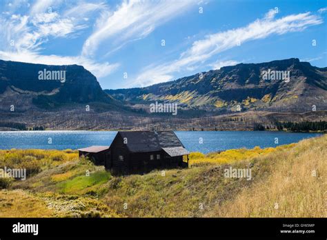 Mountain Lake Scenery Stock Photo - Alamy