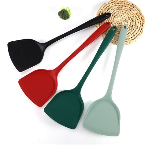 Non Stick Pan Silicone Spatula Frying Spatula High Temperature