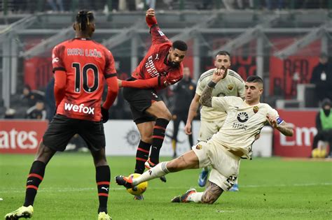 Milan-Roma - formazioni ufficiali live | Leao-Giroud contro Dybala