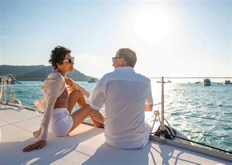 Book Bosphorus Yacht Tour Tickets | Luxury Yacht Tours