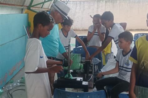 Alunos da ETI Almirante Tamandaré aprendem atividades lúdicas tudo