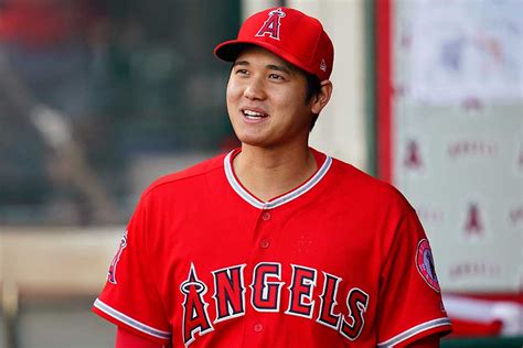 大谷翔平が新人王「すごく嬉しい」 二刀流での受賞は史上初 日本人はイチロー以来17年ぶり Full Count