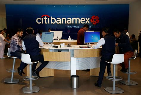 Citibanamex del primer cajero automático en México al banco digital