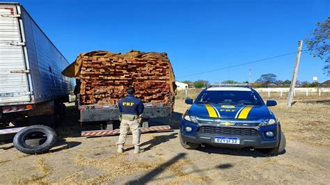 Salgueiro Carga Irregular De Madeira Vinda Do Par Flagrada Pela Prf