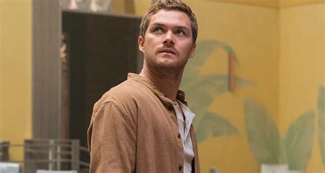 Finn Jones I Michael Sheen W Nowym Serialu Kryminalnym Filmozercy