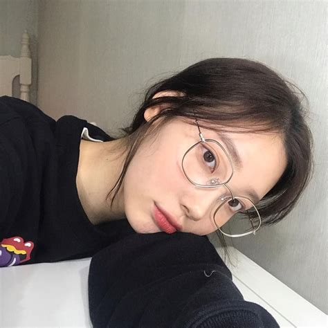 다들 새해복 다가져가세요 Ulzzang Glasses Ulzzang Girl Glasses Makeup