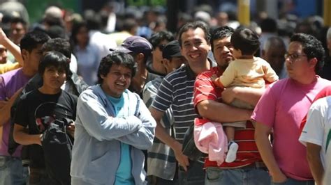 ¿qué Tan Felices Son Los Peruanos Infomercado