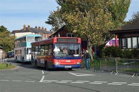 HW52EPX 3301 Salisbury Reds Dennis Dart Isle Of Wight Beer Flickr