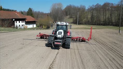 Zuckerrüben legen 2022 Steyr CVT 6220 mit 18 reihiger Sämaschine