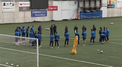 El FC Andorra vol guanyar el Linense i pispar li la plaça de play