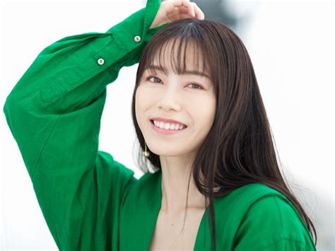 横山由依さん「“もっと自分らしく生きていいんだ”って、伝えられる人になりたい」：tellingテリング