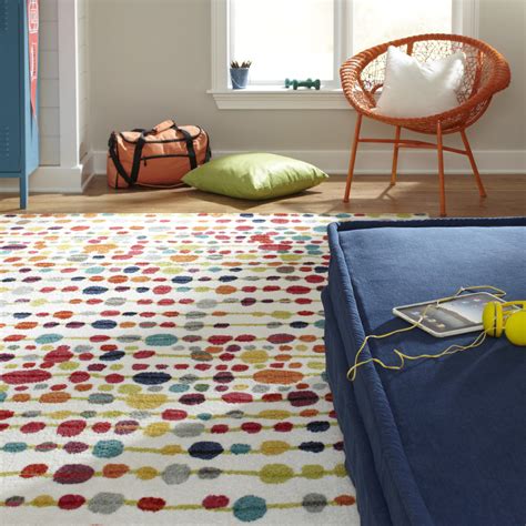 18 Fascinating Colorful Rugs To Spice Up Your Home Decor