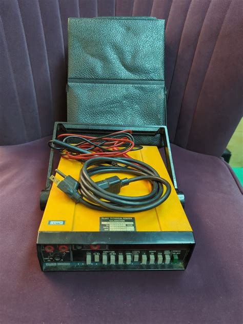 Fluke 8000A Digital Multimeter With Carrying Case AS IS READ EBay