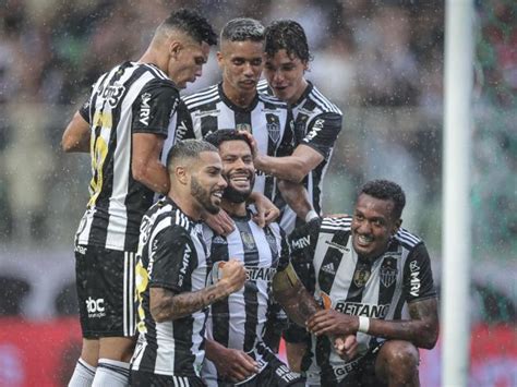 Gols De Hulk Galo Vence A Caldense Na Estreia Do Mineiro Portal