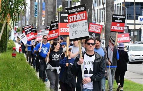 The Hollywood Studios Still Aren’t Serious About Ending the Writers’ Strike