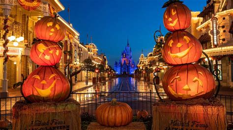 Disney Halloween Wallpapers