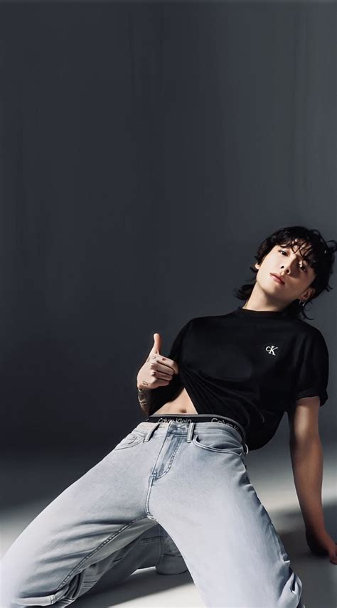 Jungkook X Calvin Klein Wallpaper En Chicos Apuestos Famosos