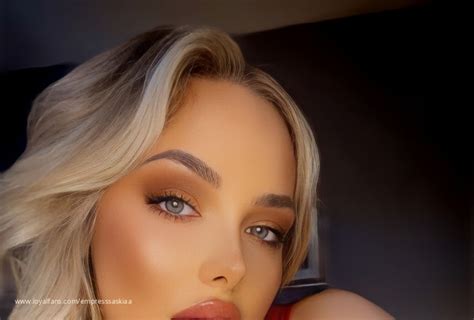 Hot Cruel Domme EmpressSaskiaa Official Photos Loyalfans