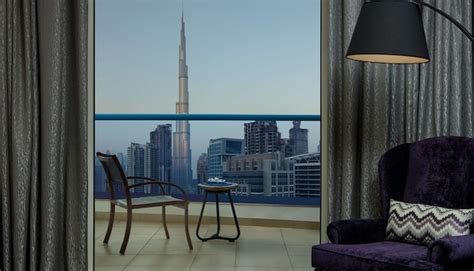 Hotel Rooms and Suites | Radisson Blu Hotel, Dubai Waterfront