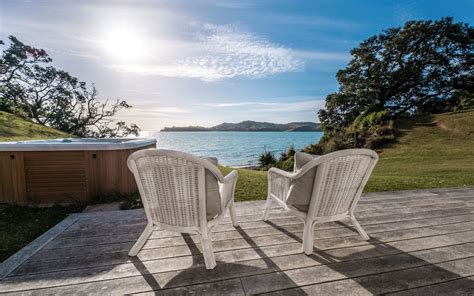 Waiheke Island, NZ - Luxury Accommodation & Getaways