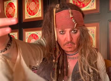 Johnny Depp Turns Into Jack Sparrow To Fulfill Wish Of A Terminally Ill