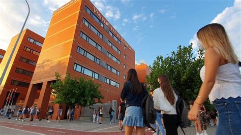 Universidad De Valencia Discrimina A Estudiante Mexicana