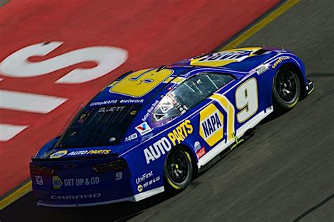 Chase Elliott Wins Seventh Straight NMPA Most Popular Driver Award