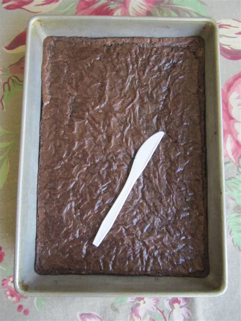 Sew Many Ways...: Cutting Brownies The Easy Way...