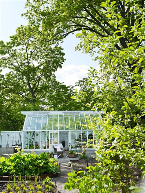 Köpa växthus och orangeri Vi hjälper dig I Sweden Green House Grönt