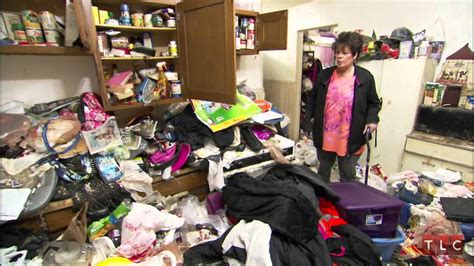 19 Children Of Hoarders Reveal Horrifying Details From Inside The Hoard