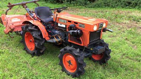 Kubota B7001 Sub Compact Utility Tractor Review And Specs 52 OFF